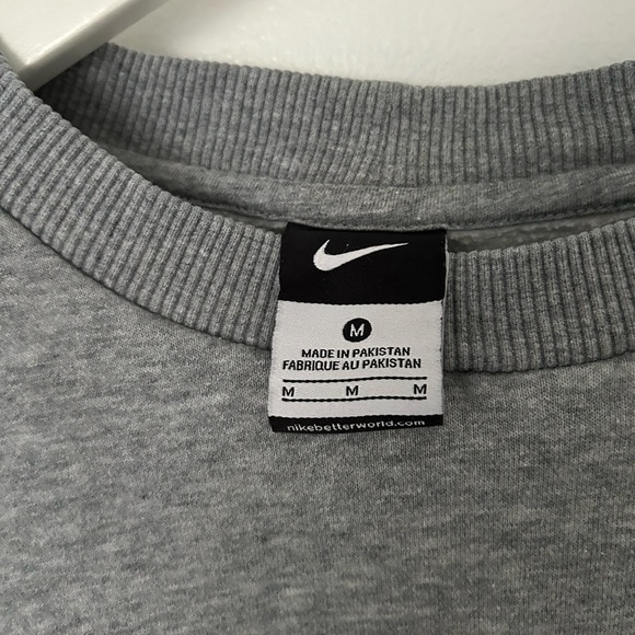 Nike gray sweatshirt - Picture 4 of 4
